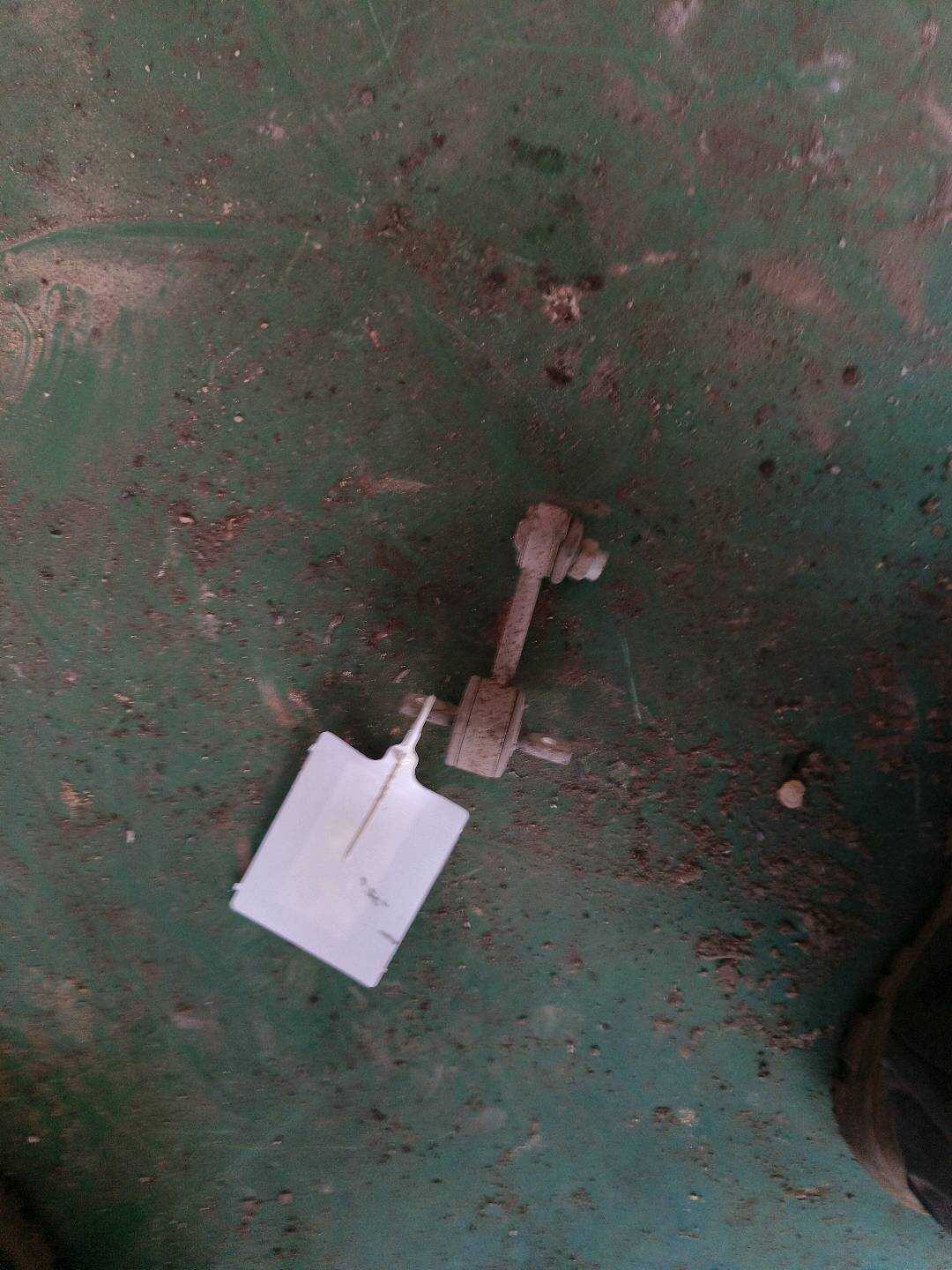 8E0505465AF 后平衡杆球头(右)