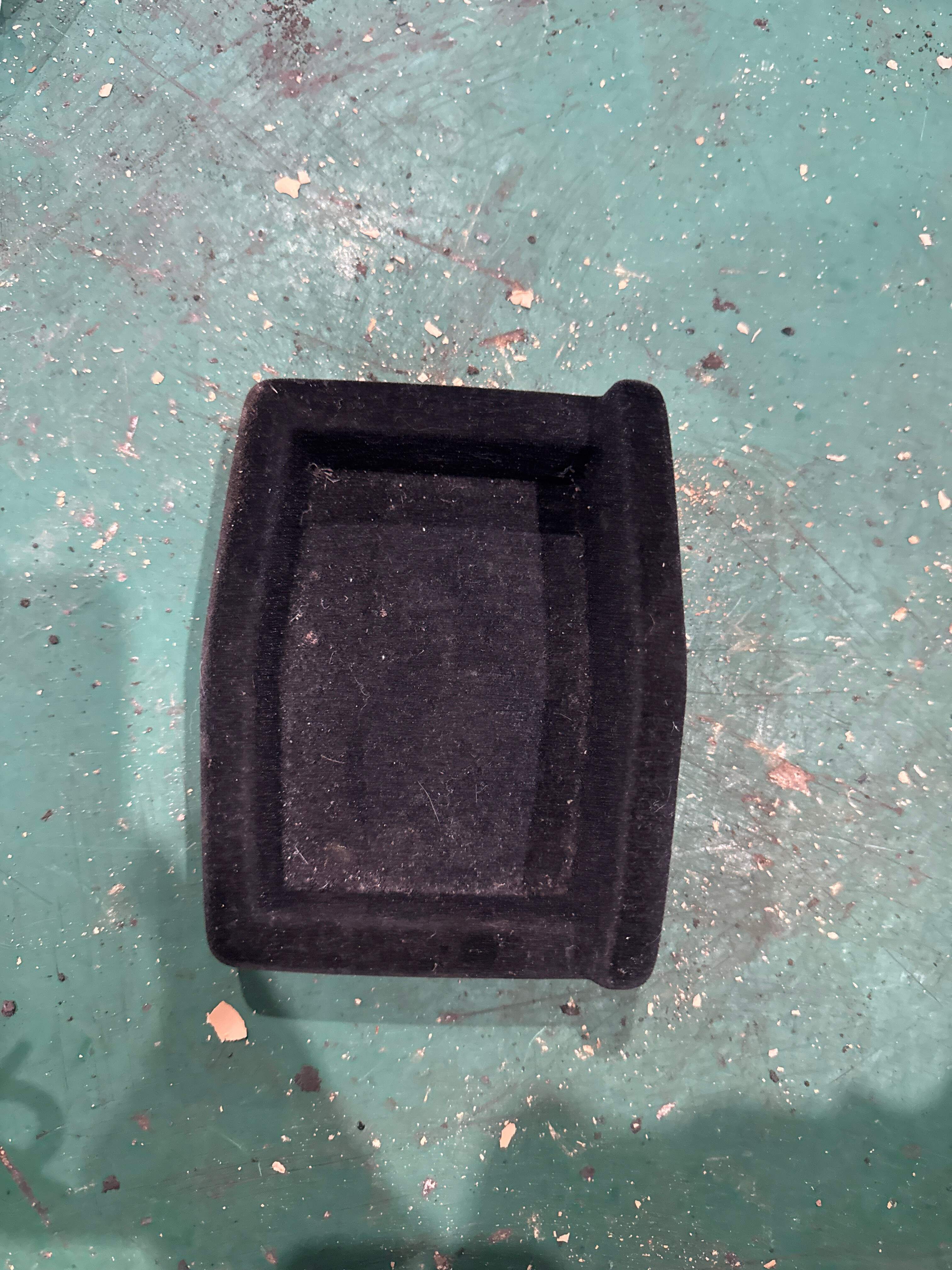 YL004087ZD Center Console Storage Box