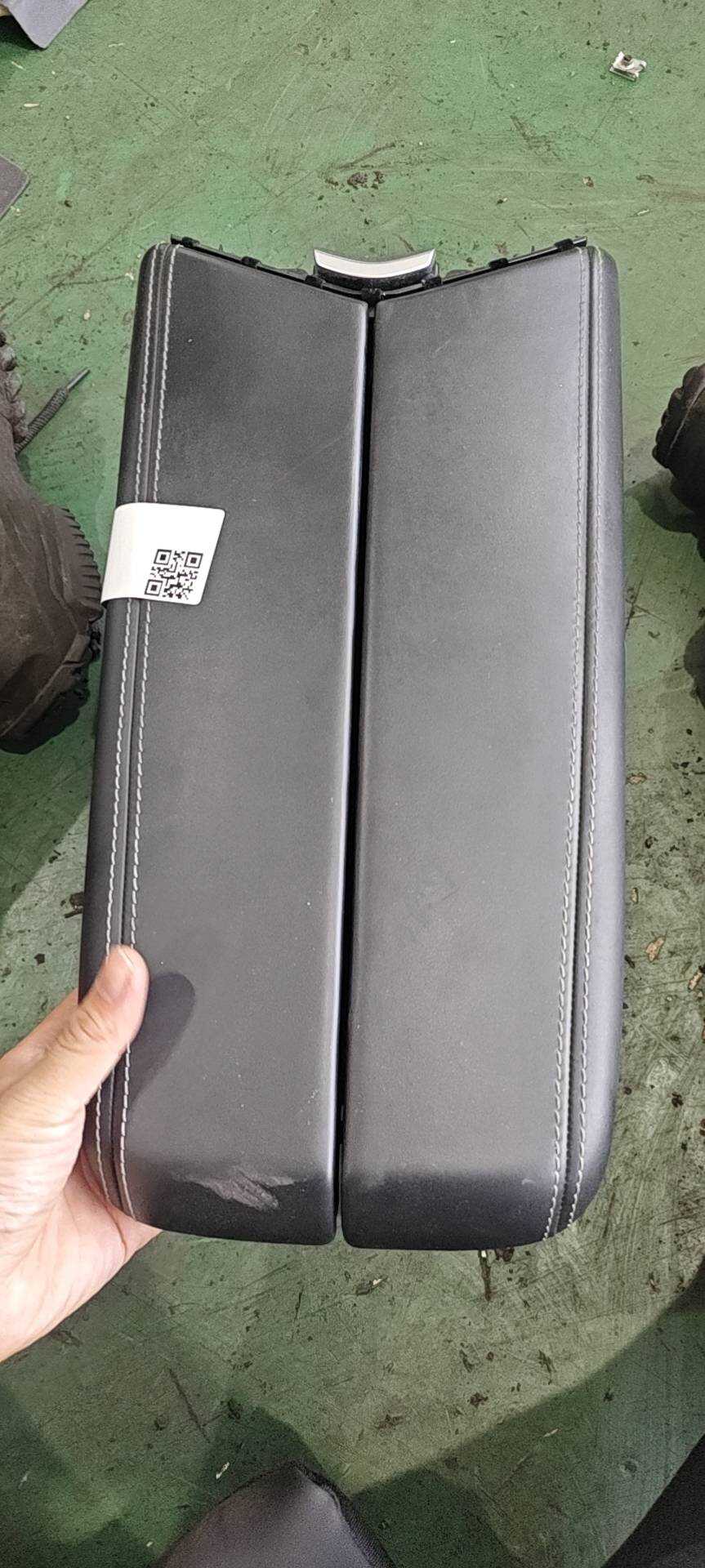 6041108900742 副仪表板扶手