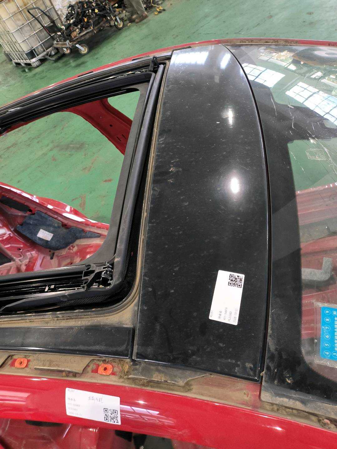 A1567800022 车顶前装饰玻璃