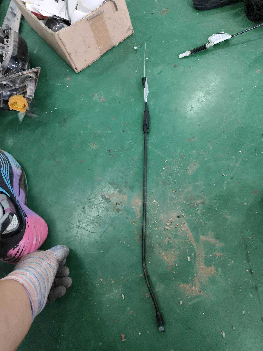 4L0883257C 靠背解锁拉线