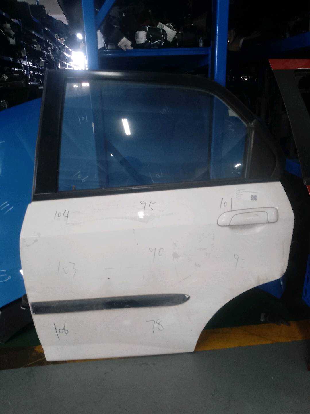 67550SENH10ZZ 后门壳(左)