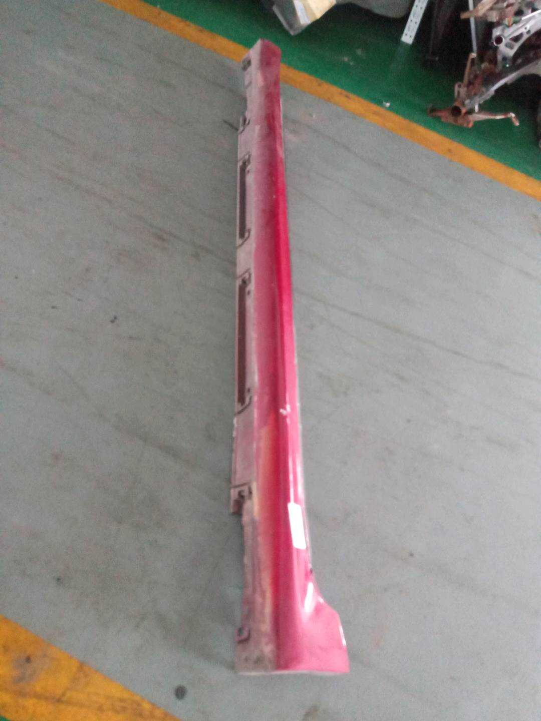 7585253901 底大边(左)