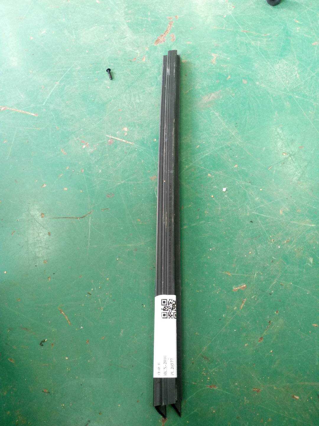 51227335696 后门玻璃压条(右内)