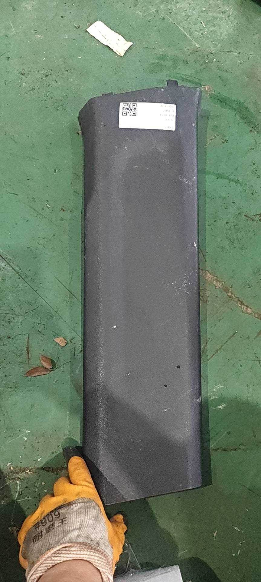 18D867298D B柱内衬(右下)