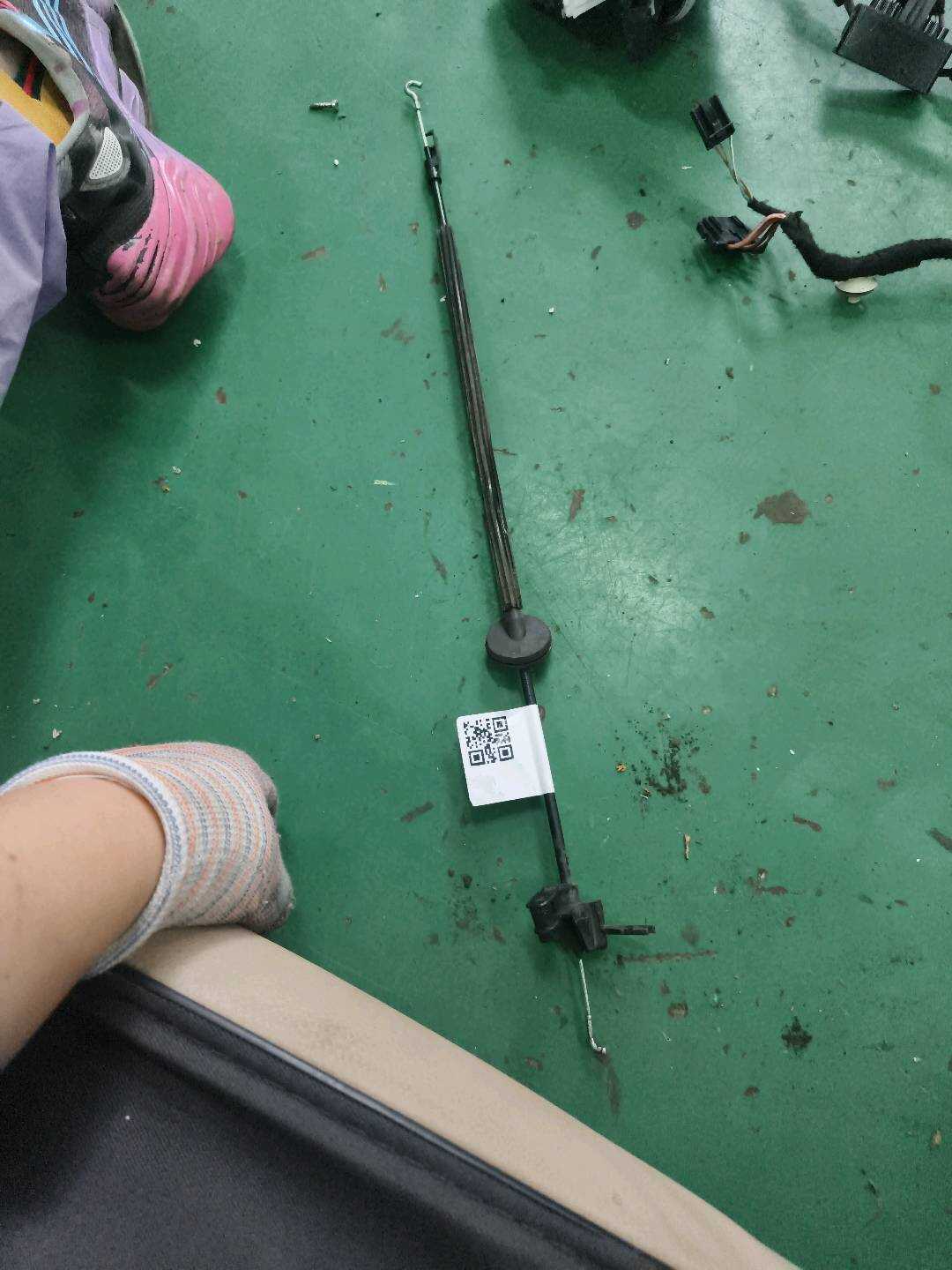 1K5839086C Rear Door Inner Handle Cable, Right