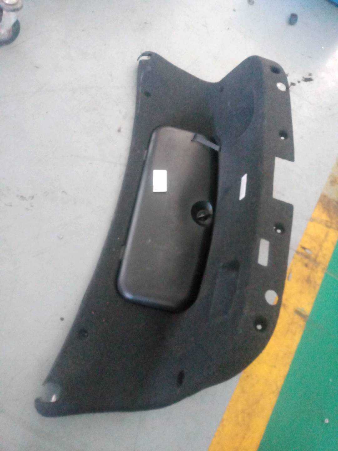 51497204373 尾盖内饰板