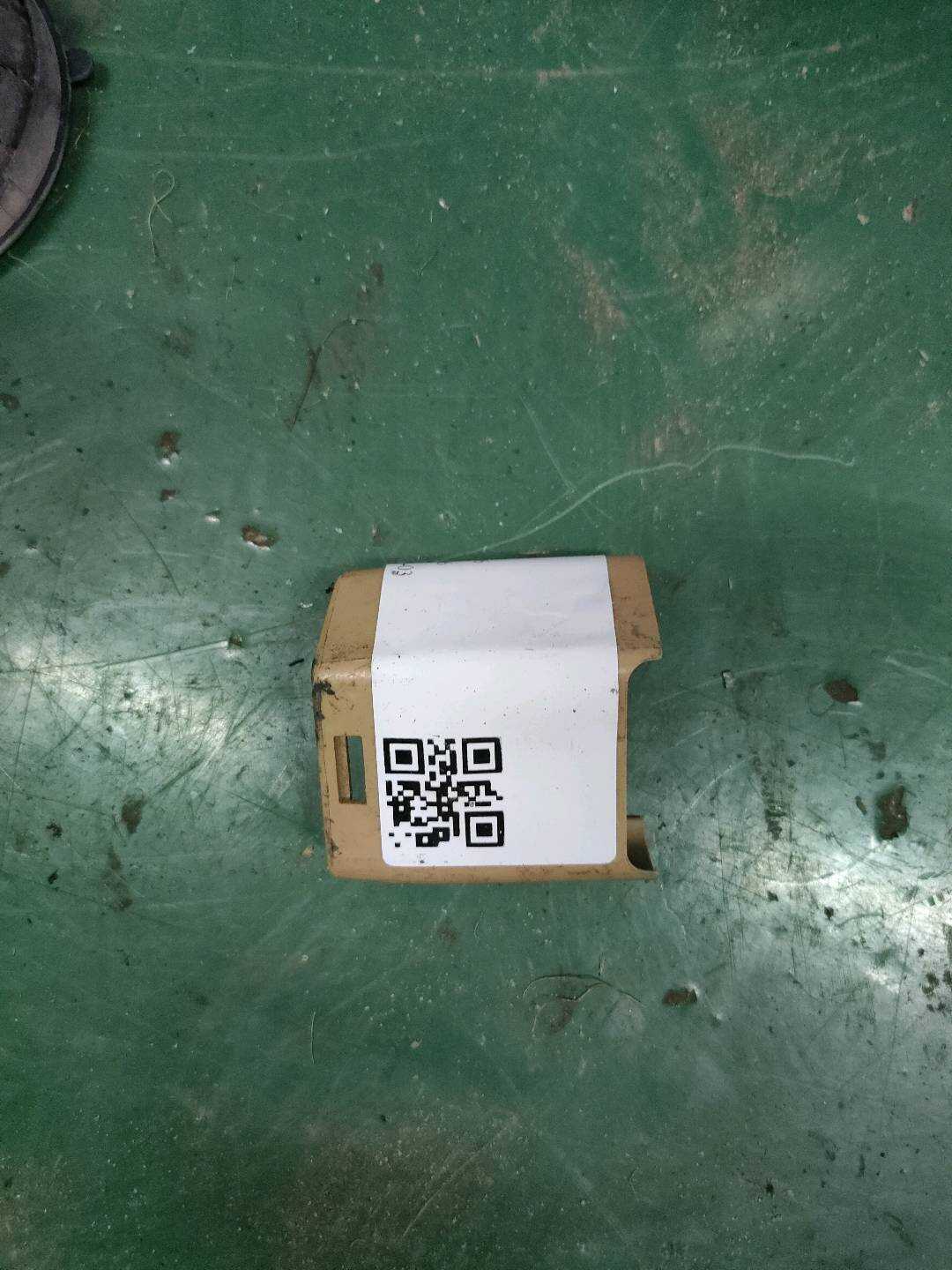 95852156400 前排座椅后导轨盖 后座椅导轨盖(右)