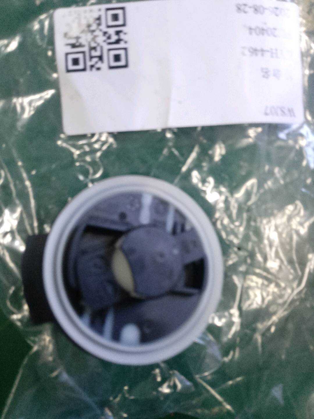 65779279391 前车门气囊传感器(右)