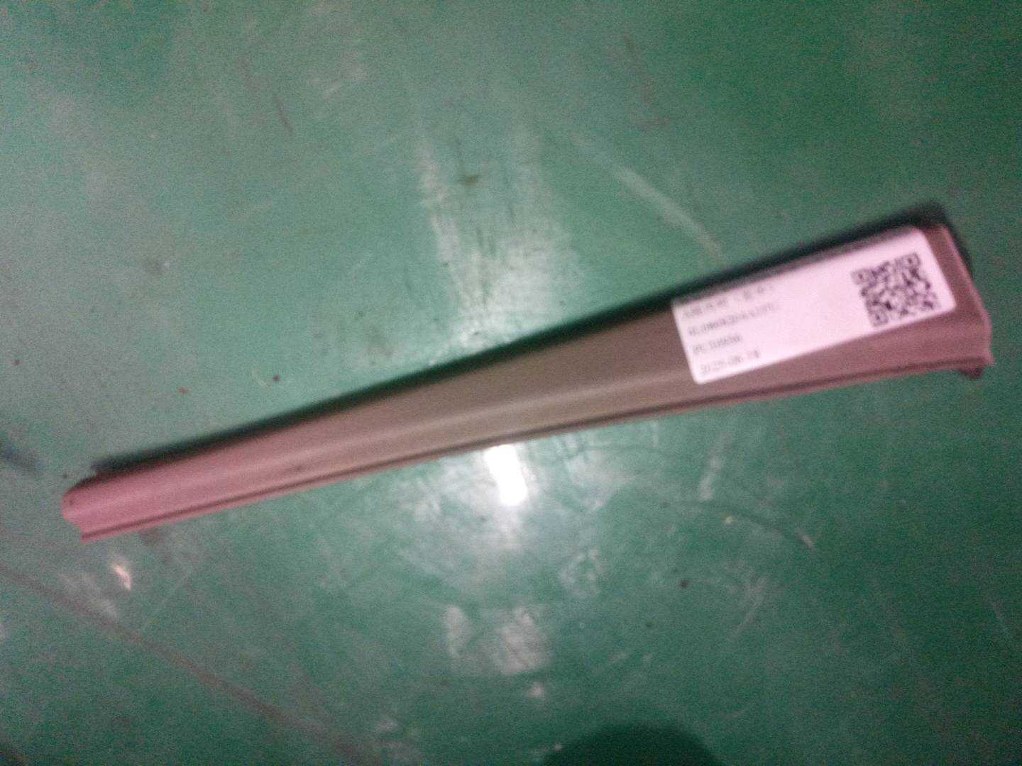 4L0868204A1FU A柱内衬(右中)