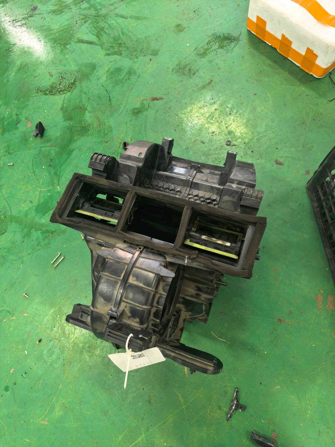 1606669080 Evaporator Assembly