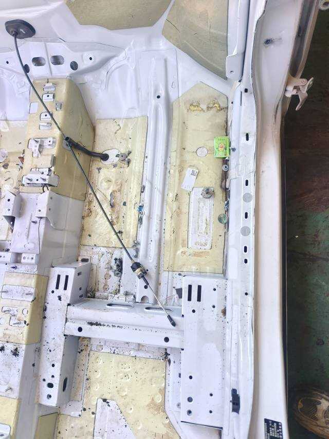 13252544 Front Floor Panel, Right