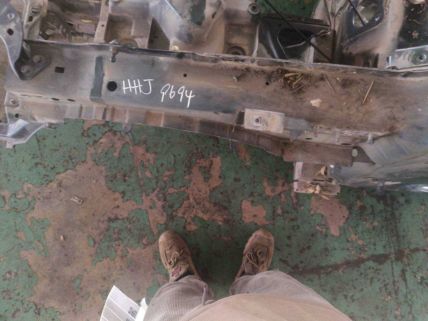 T4A1297 前叶子板内骨(左)