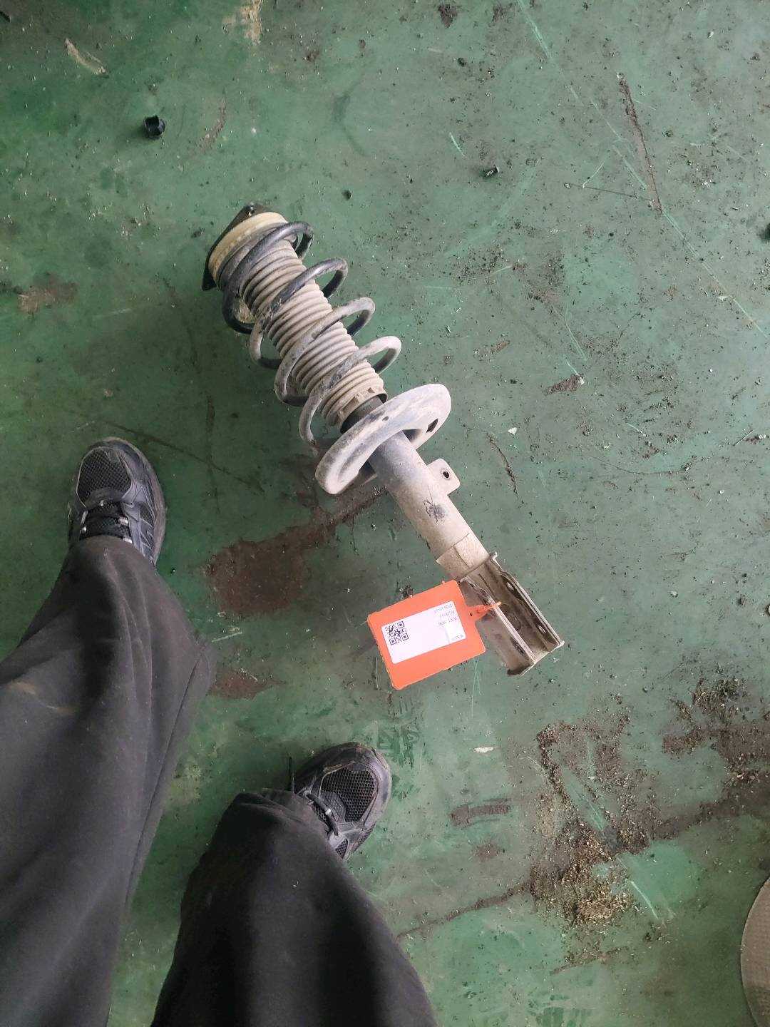 B012300 Front Left Shock Absorber