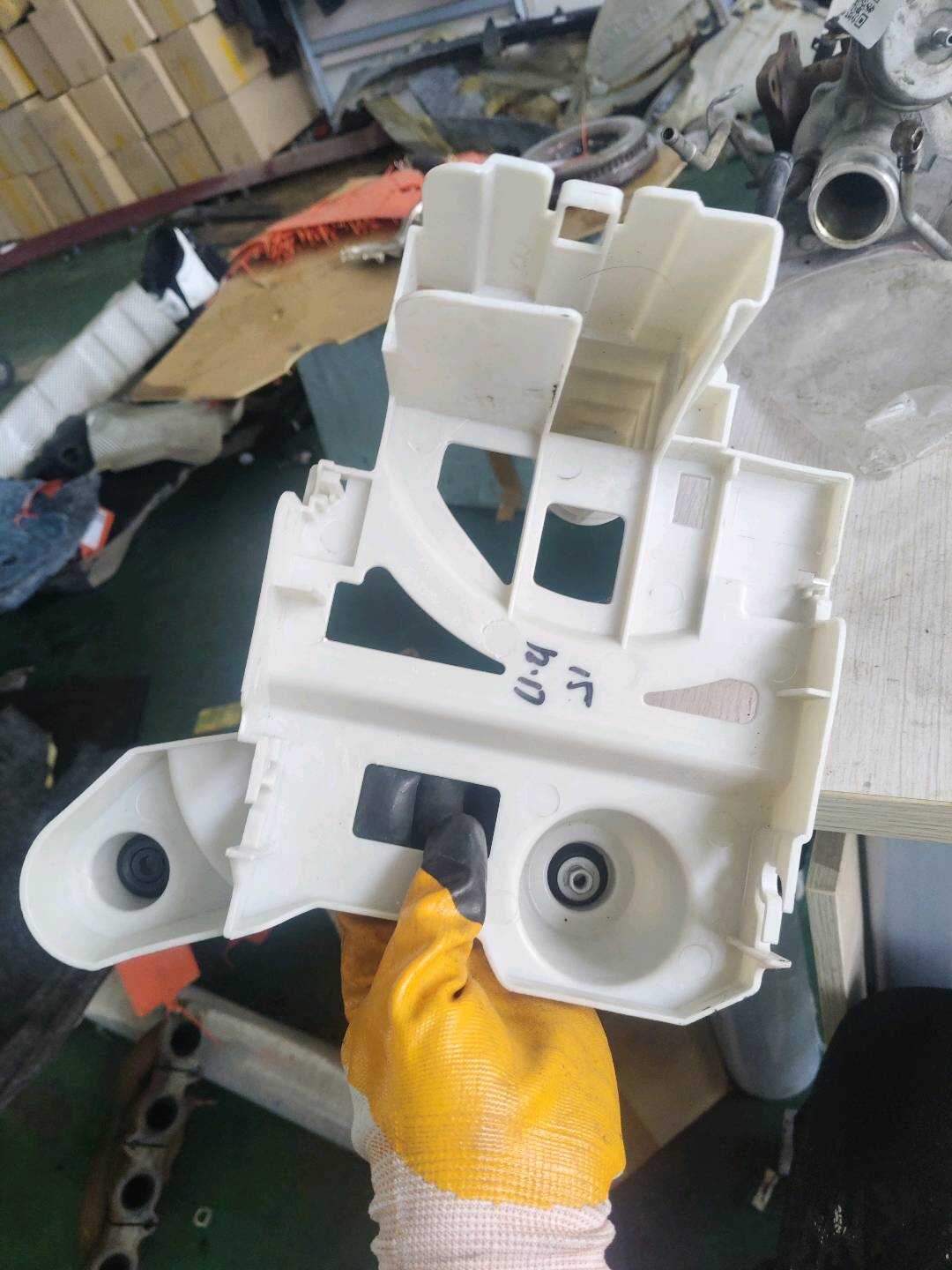 B012589 Mounting Bracket