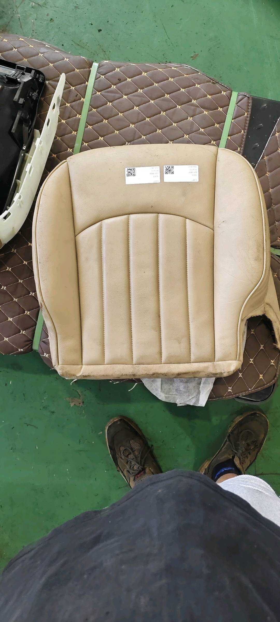 A2199100050 副驾驶员座椅靠背软垫