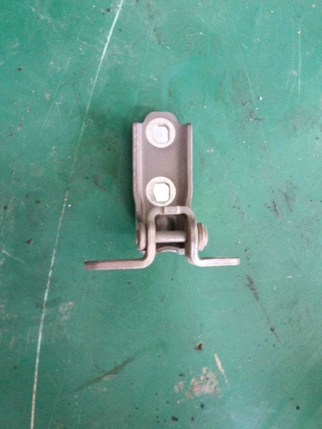 13501716 Rear Door Hinge (Lower Right)