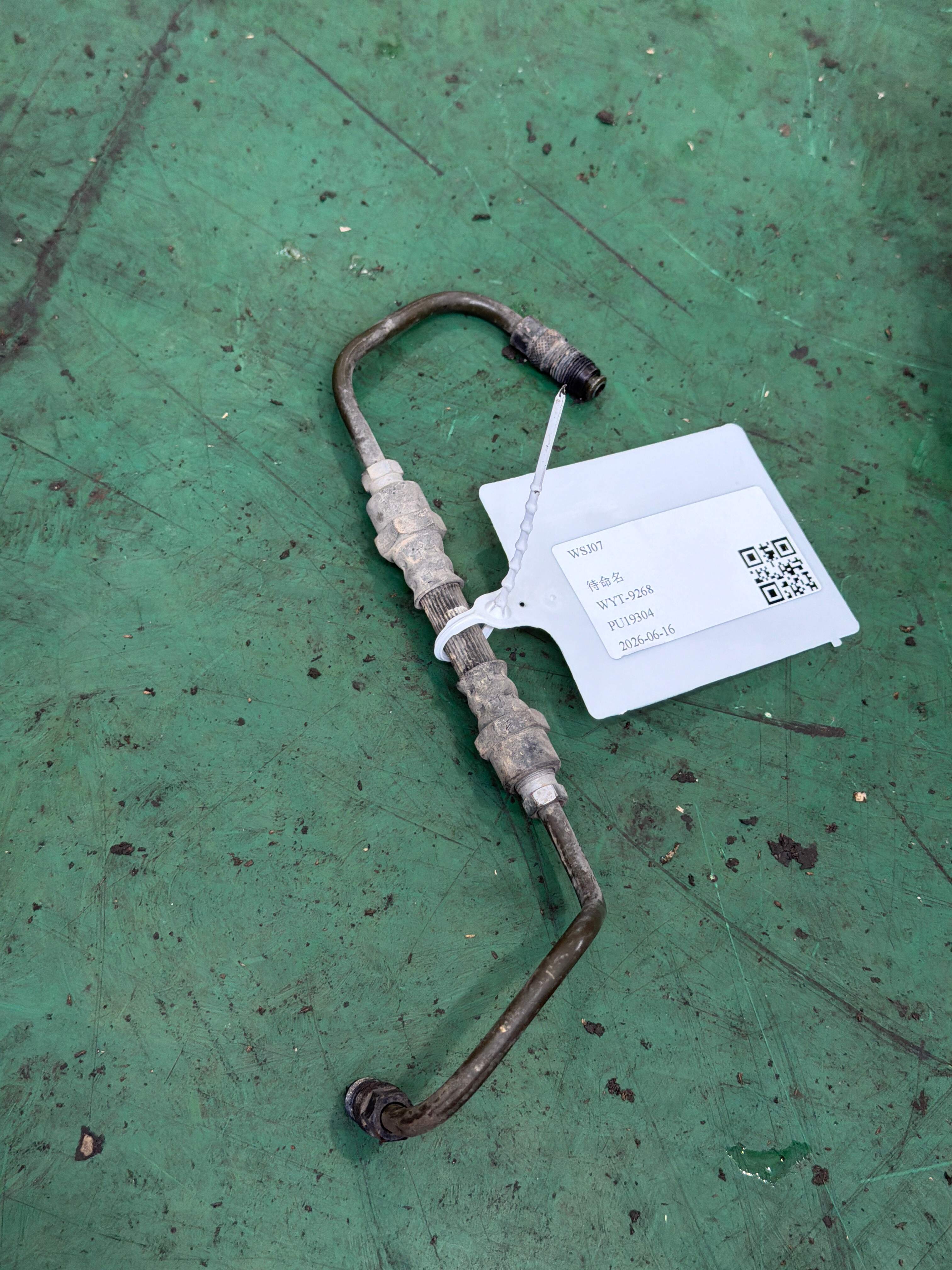 587224Q100 总泵至液压单元第一制动管