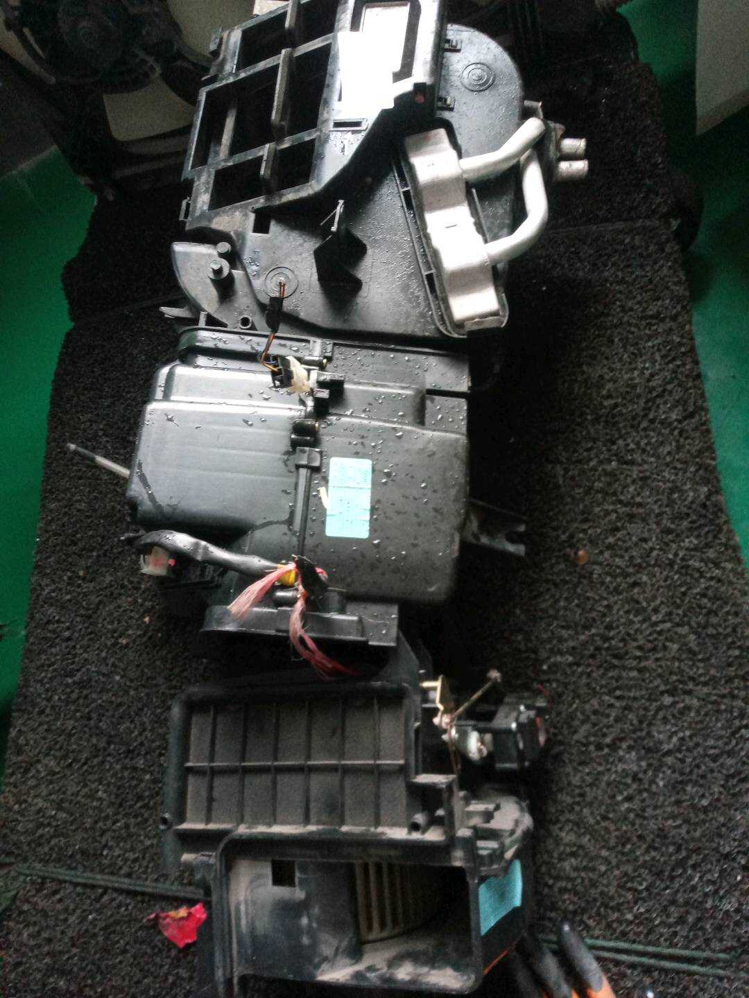 SW8070595 Evaporator Assembly
