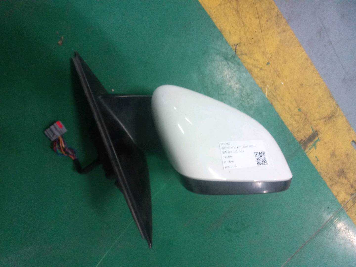 T4N3090 倒车镜半总成（右）
