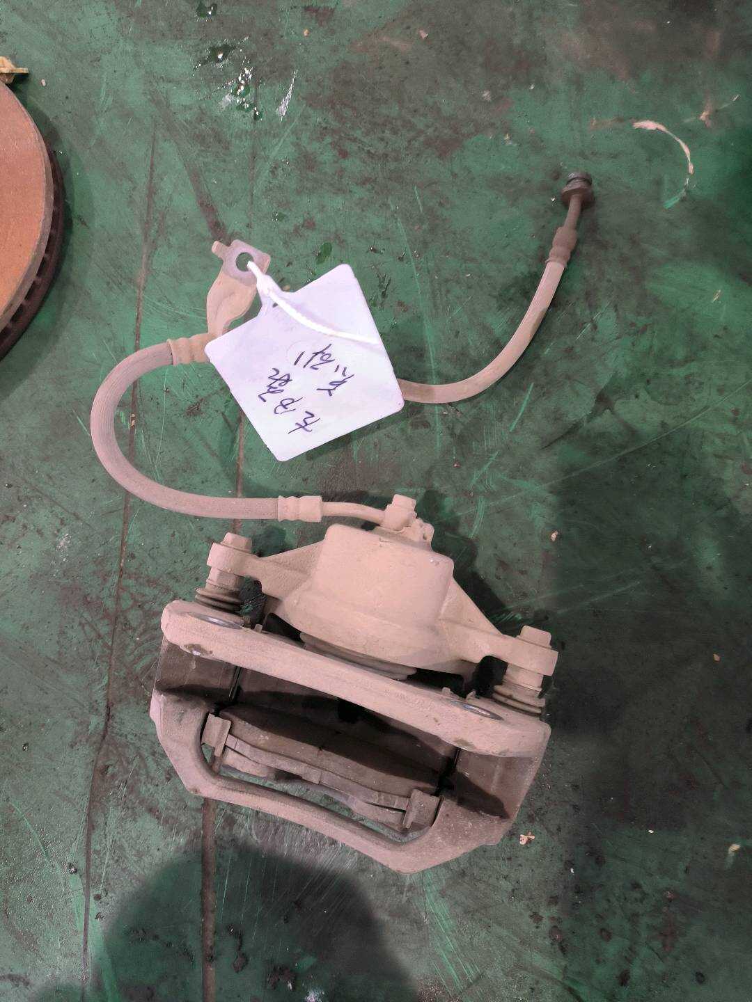 58110B3000 前制动分泵总成(左)