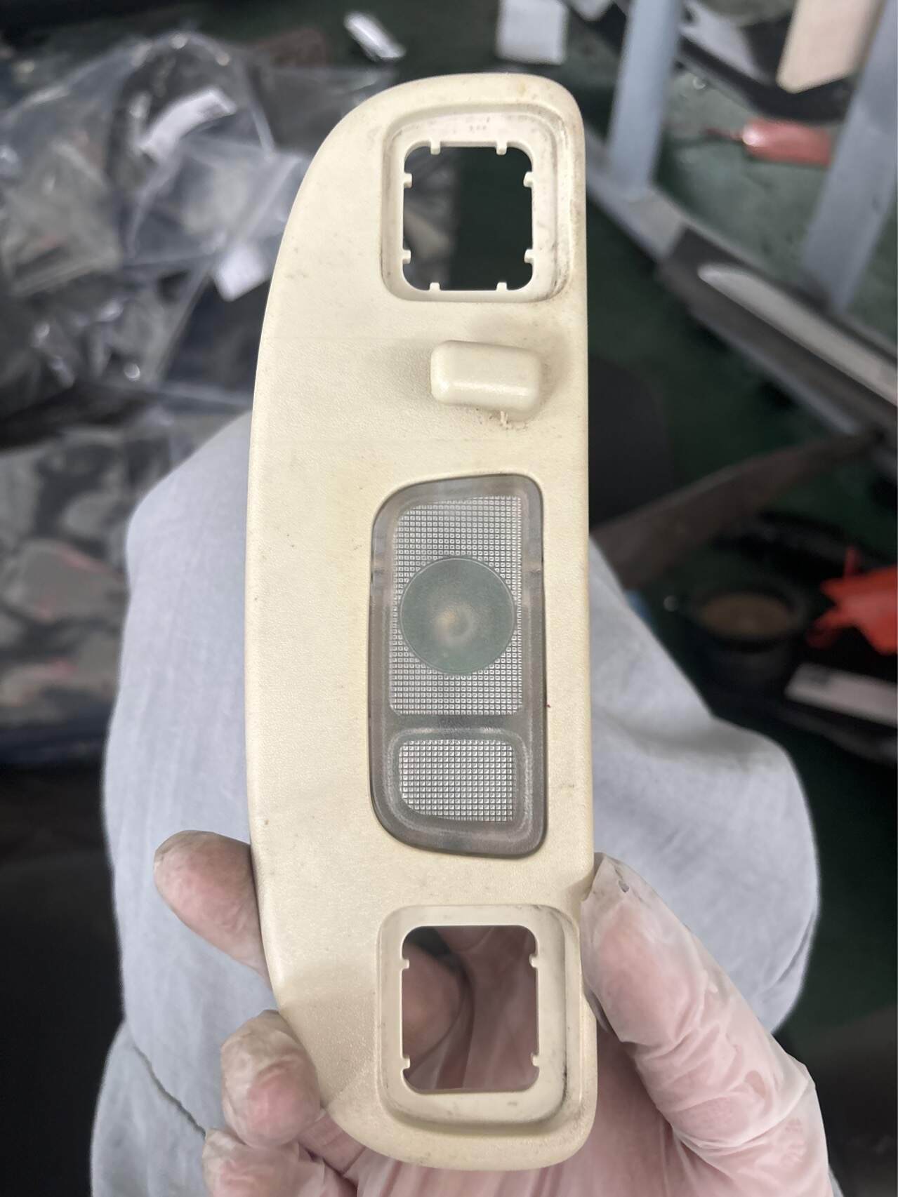 85642650 Interior Dome Light, Rear Right