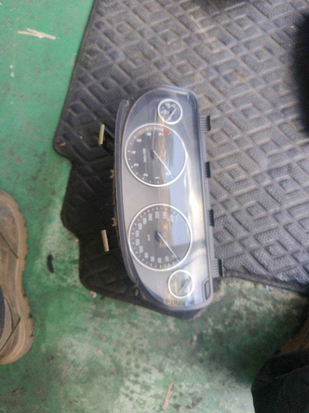 62109249339 组合仪表总成