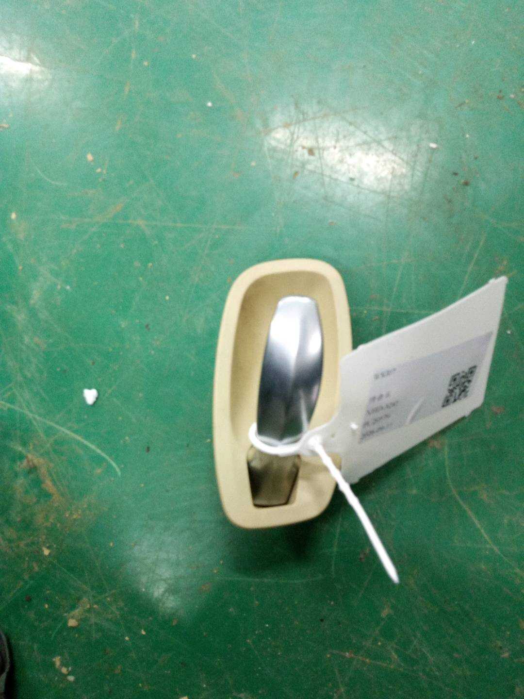 51219112598 后门内拉手(右)