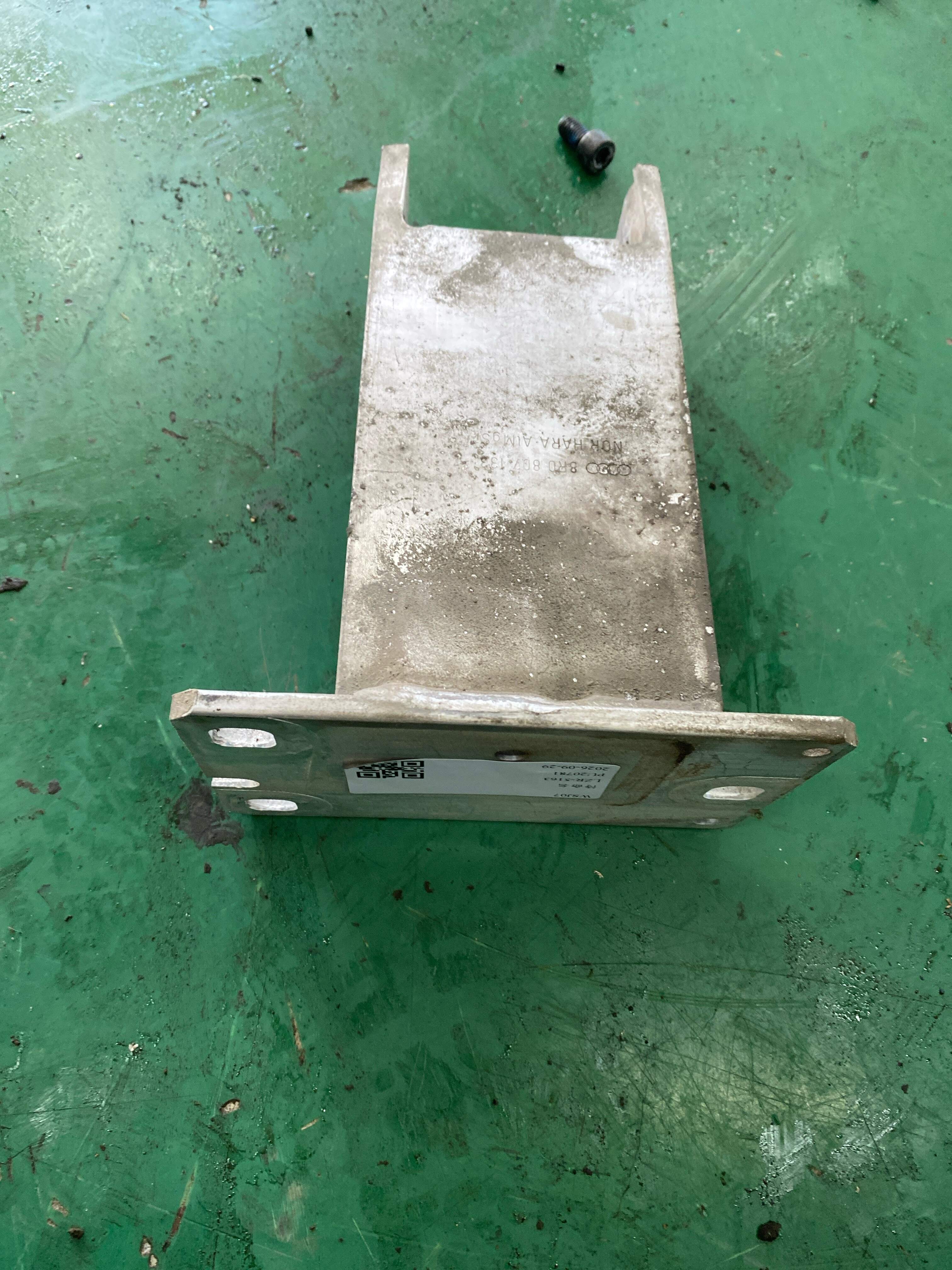 8R0807133 Front Bumper Frame Bracket, Left