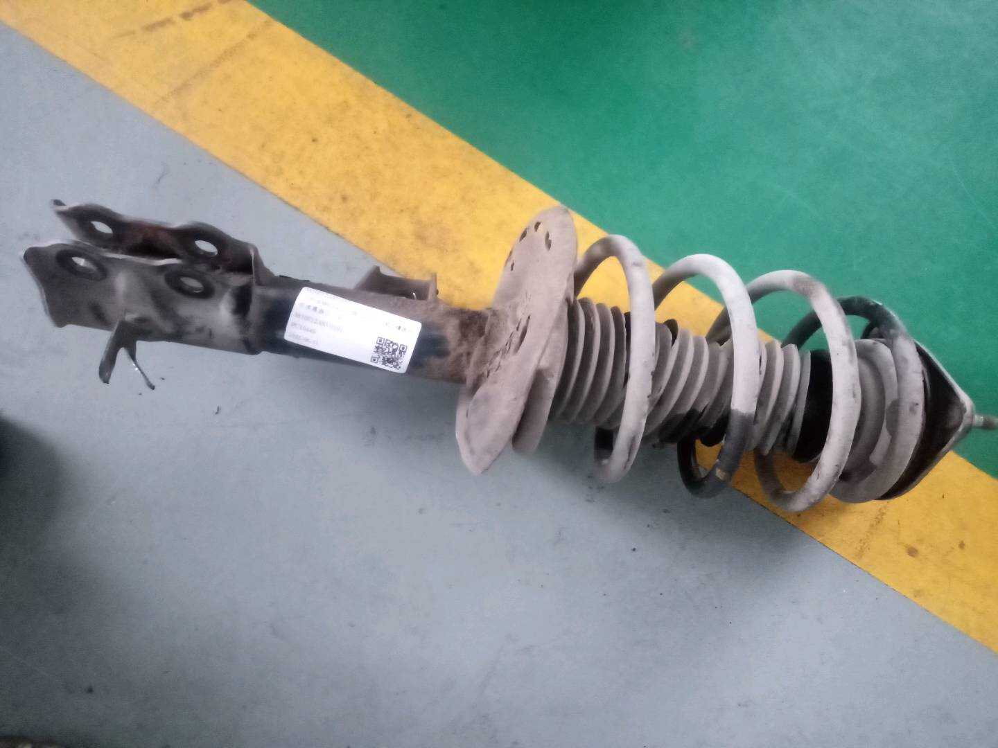 3610012ASV0101 前减震器芯（右）