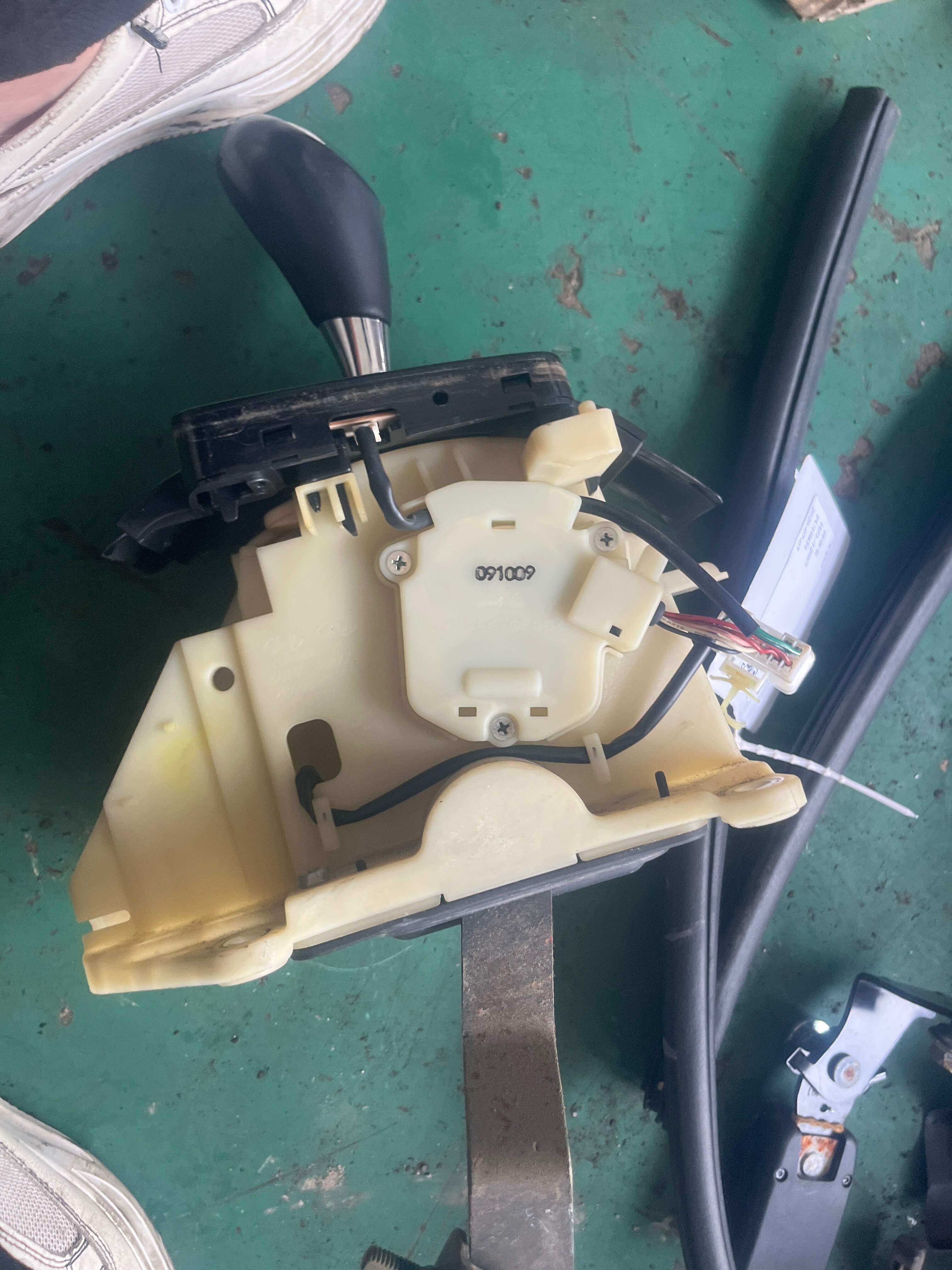 467002M3509P Shift Mechanism Assembly