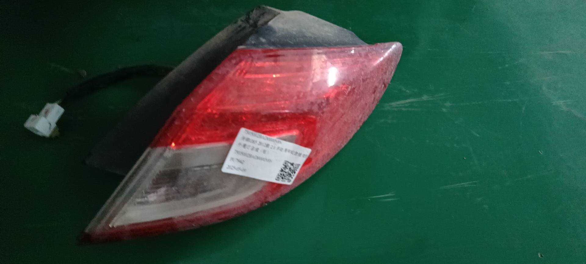 7305002BAD0000N9N 外尾灯总成(右)