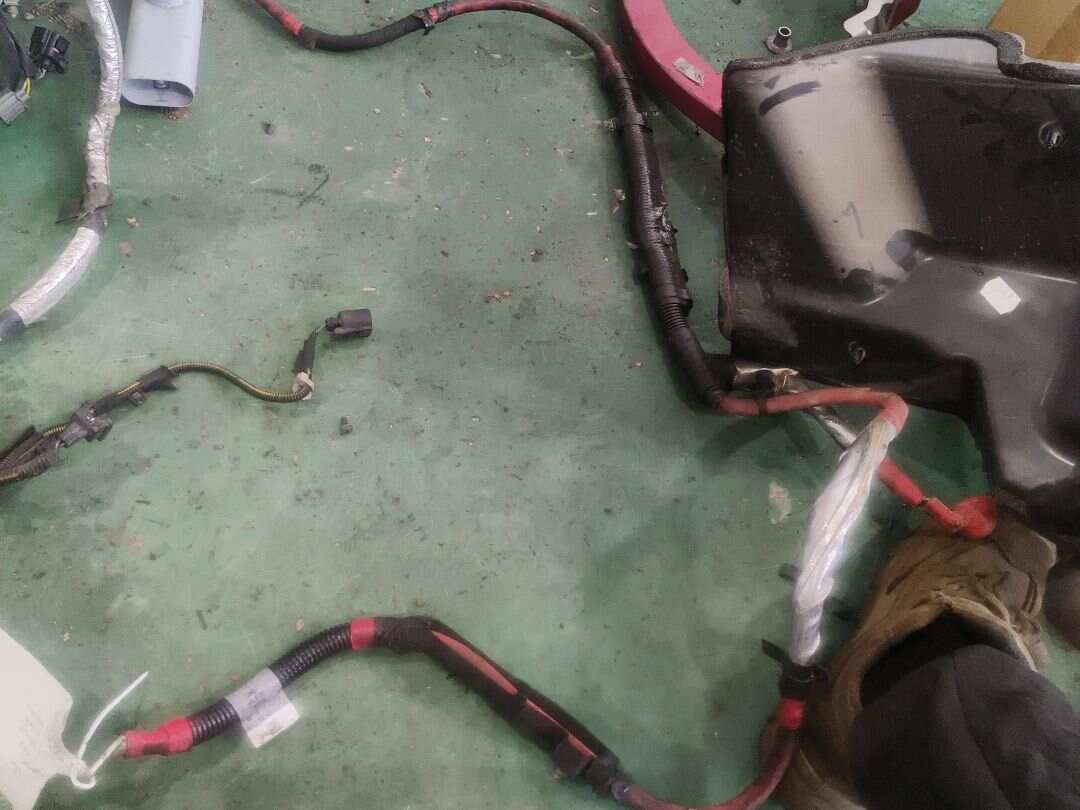 T2H5717 发电机起动机电源线