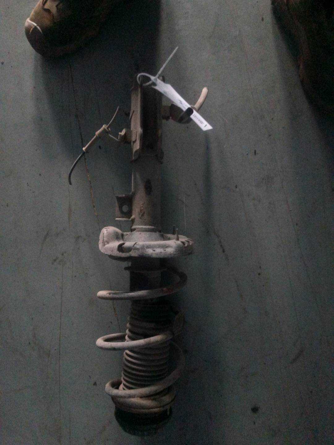 54650F9500 前减震器芯(左)