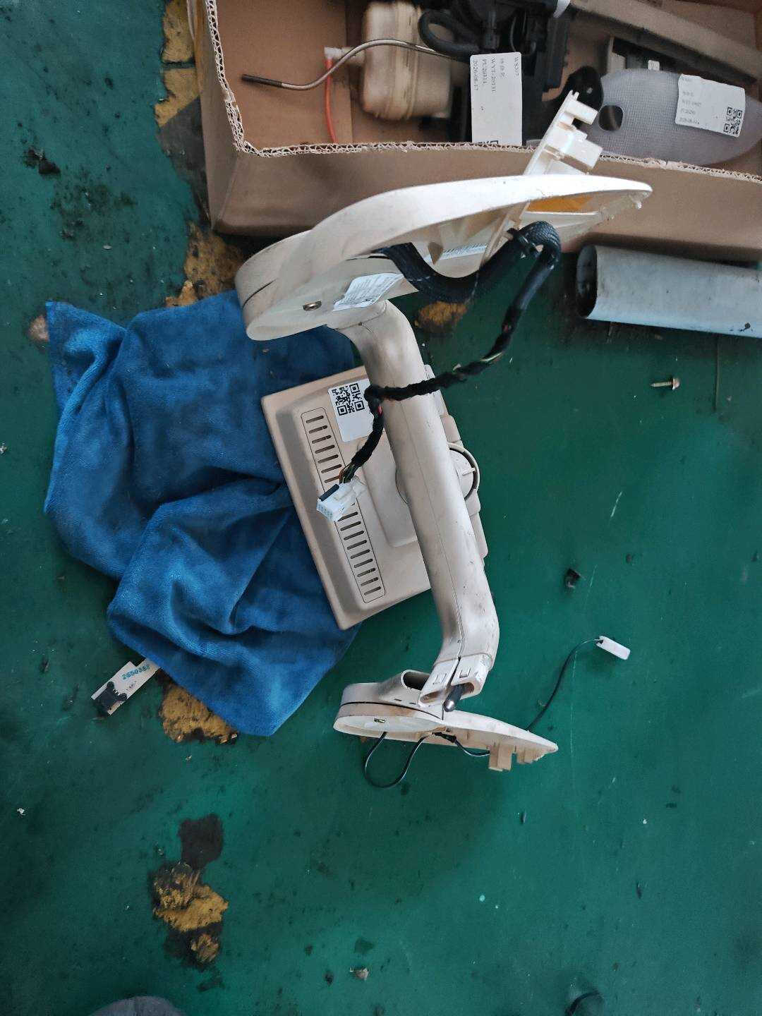 A2118202689 监视器