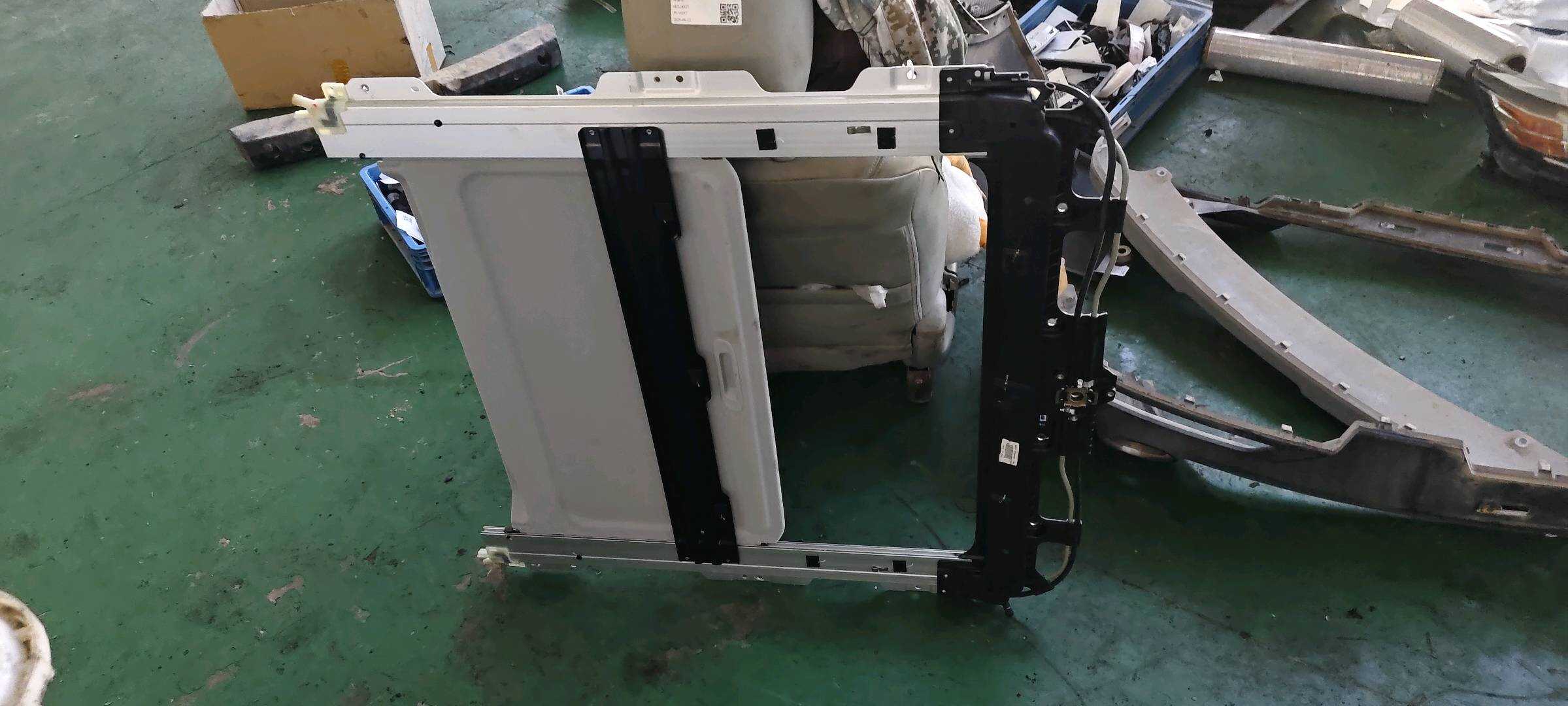 7010013ADU0000 天窗本体总成