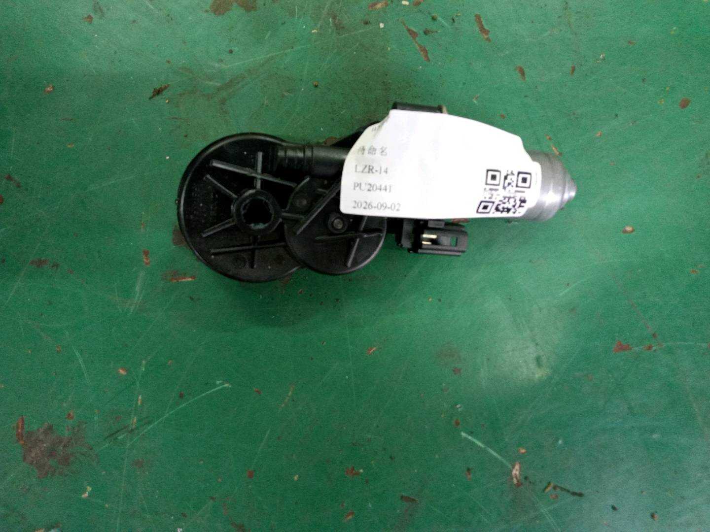 52107314213 前座椅头枕调整传动机构