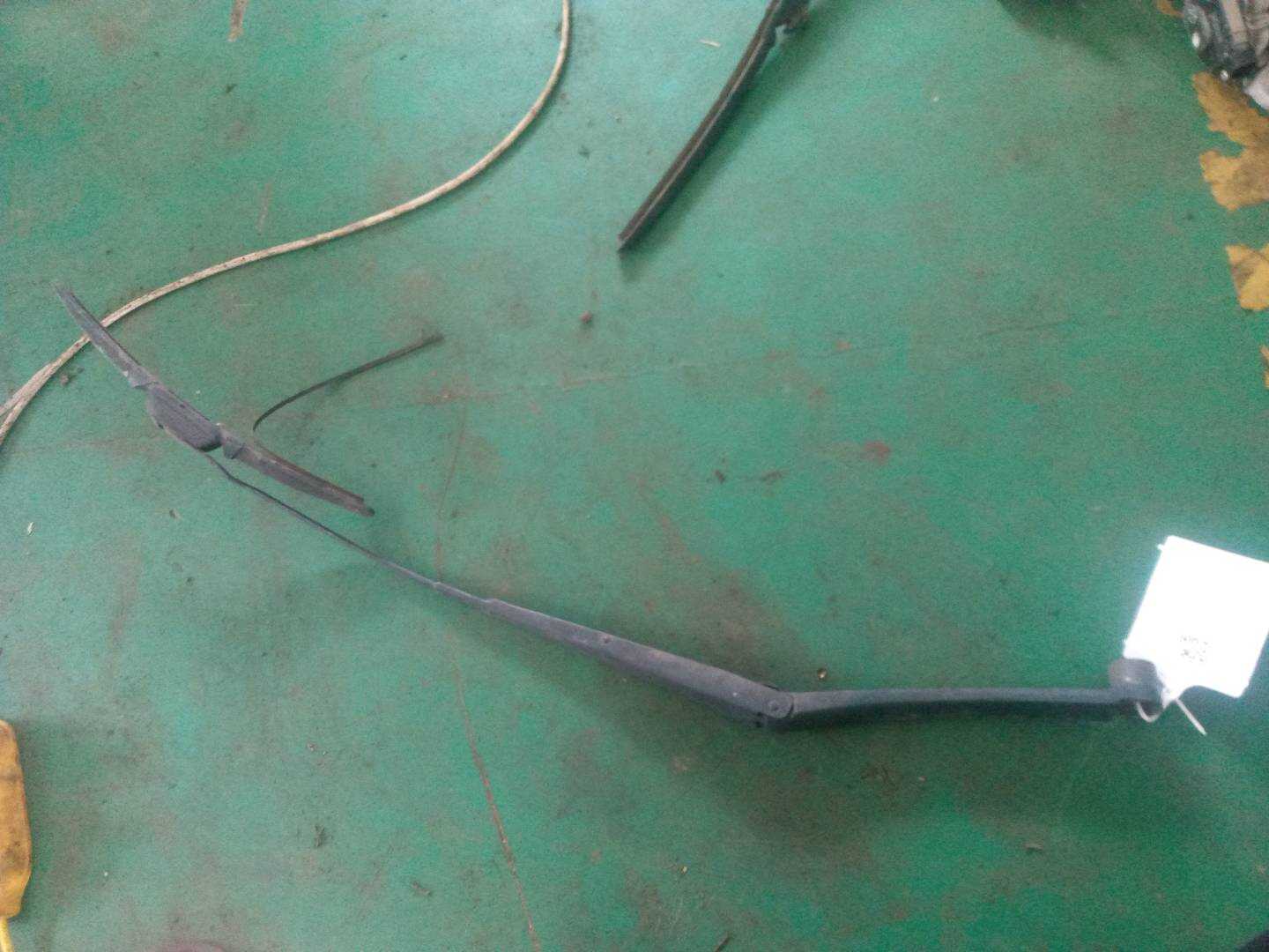 983203X000 Front Windshield Wiper Arm, Right