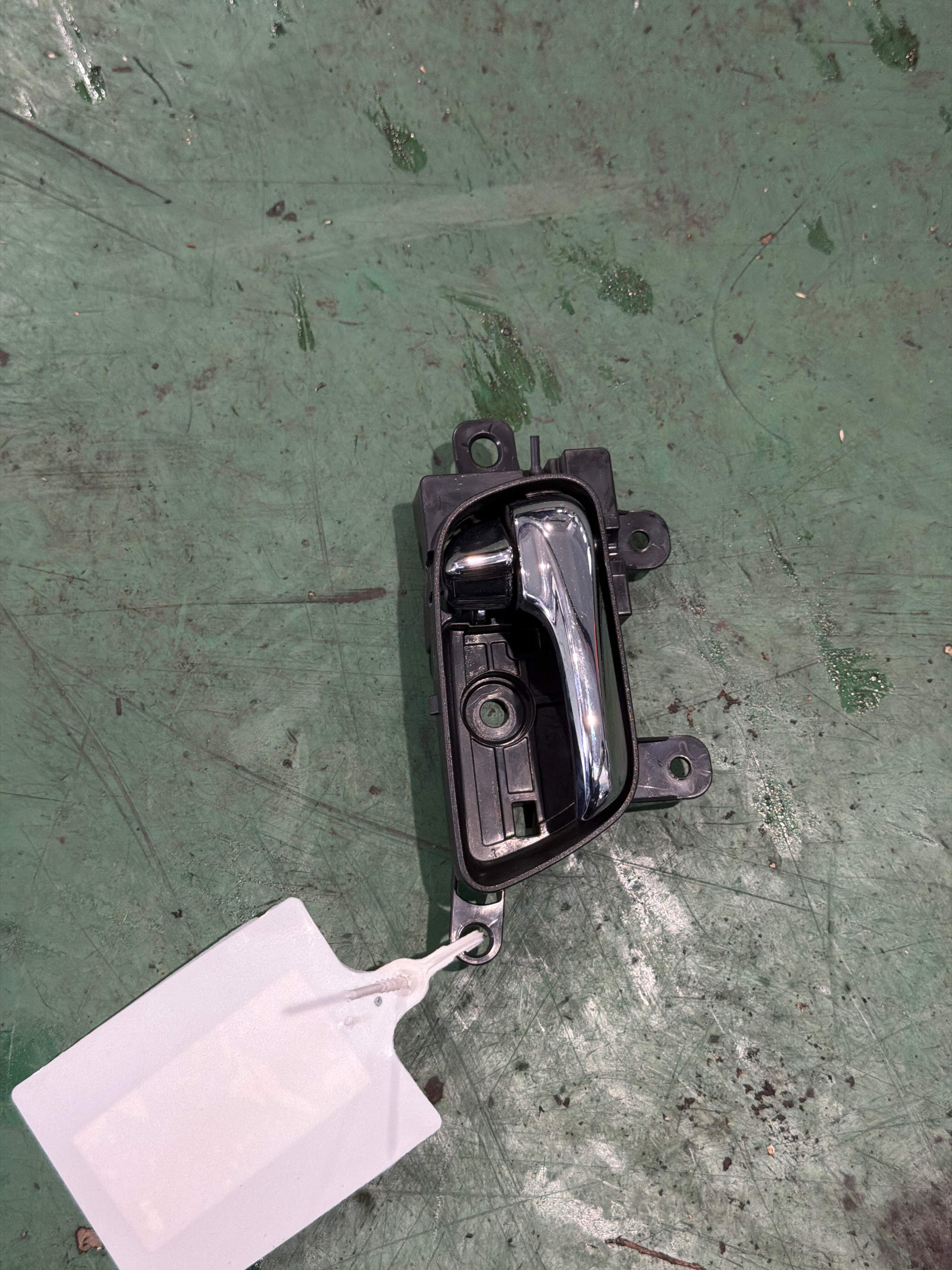 806701BA0B Front Door Inner Handle, Right