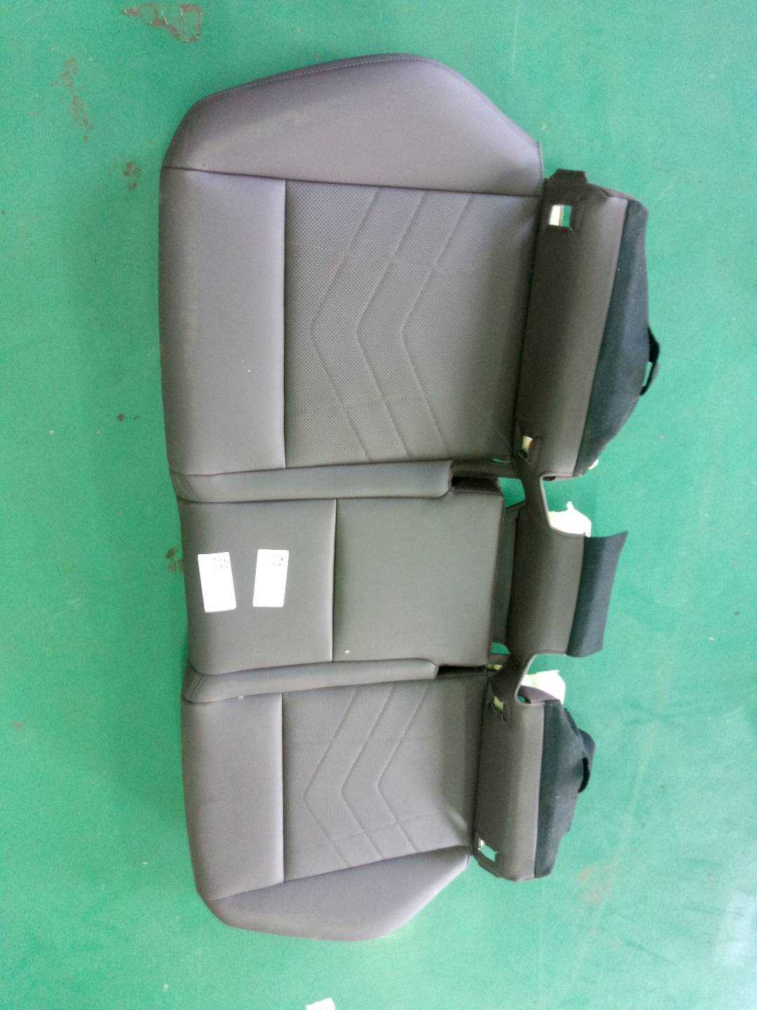 52205A0A162 后座椅底座软垫