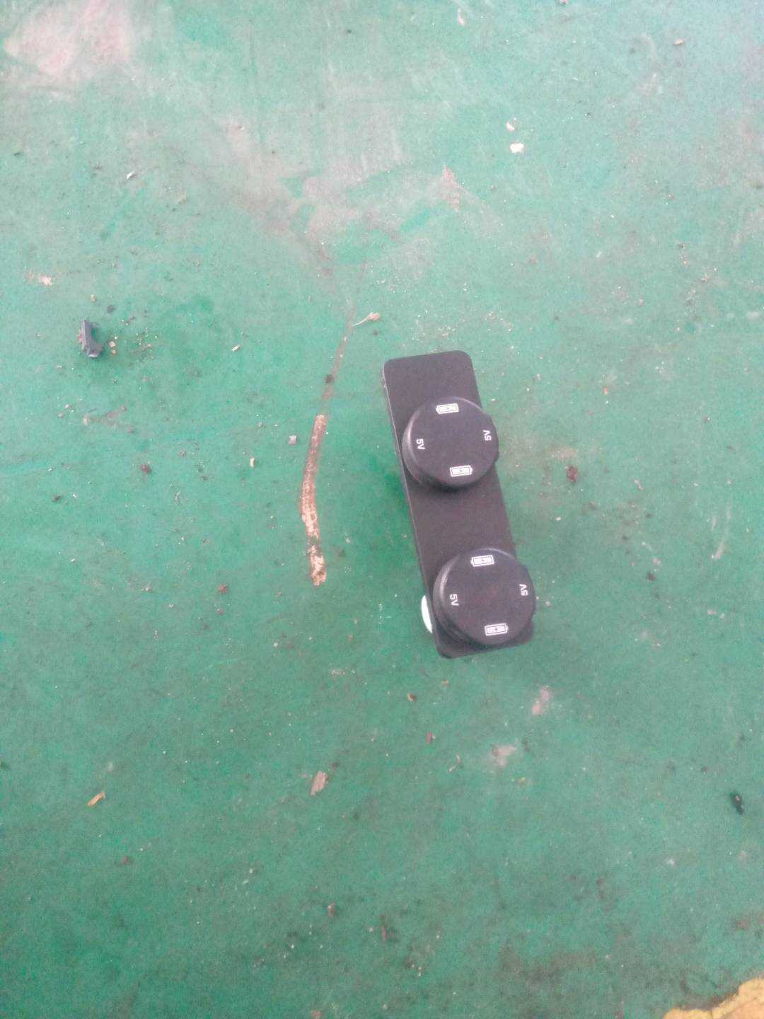 T2J2774 Instrument Cluster Front Cover
