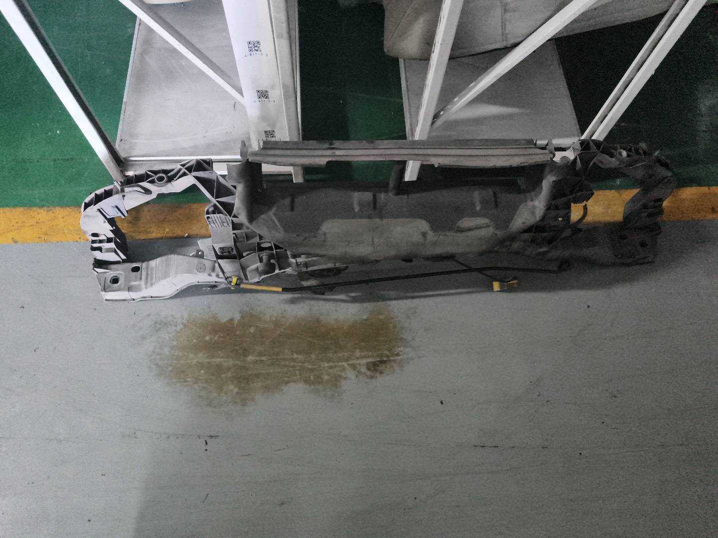 BM518B041CD 水箱框架