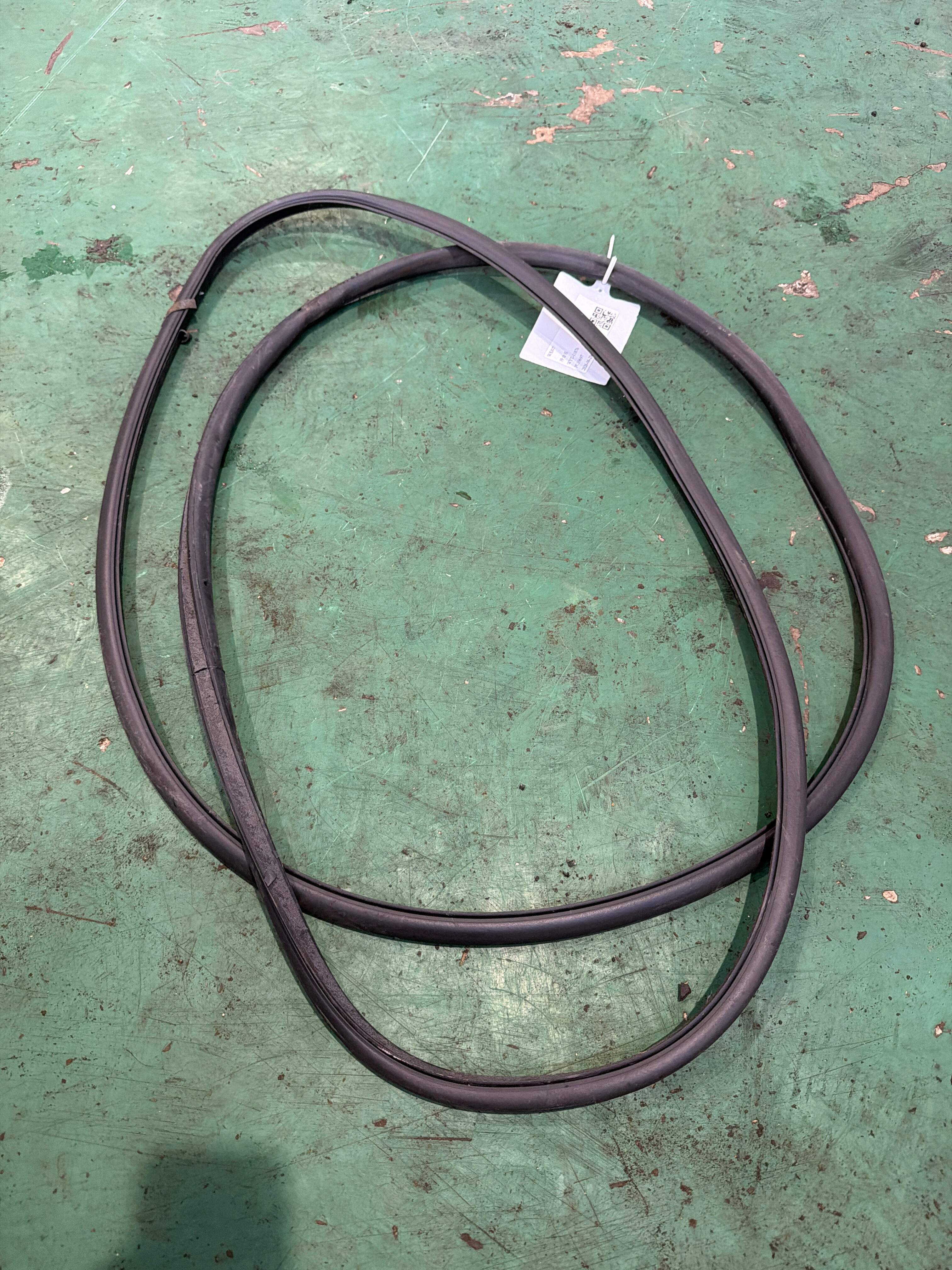 30649277 Front Door Seal Strip, Right