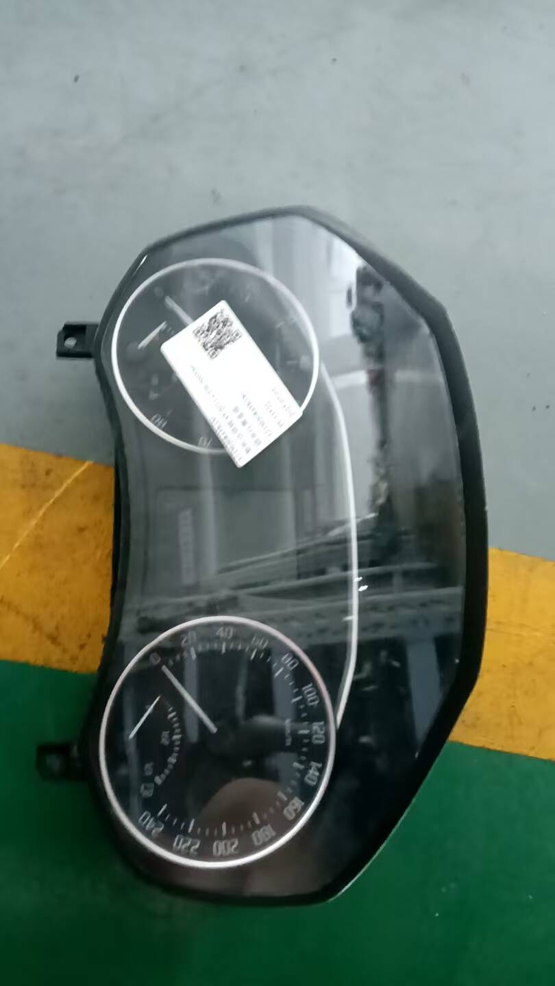 1ZD920843KD0 组合仪表总成