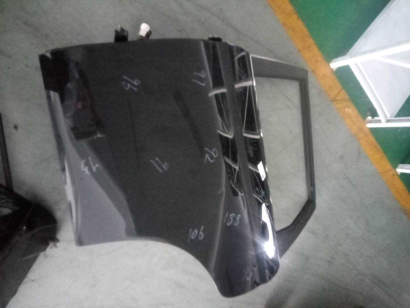 6201100XKZ8PB 后门壳(左)