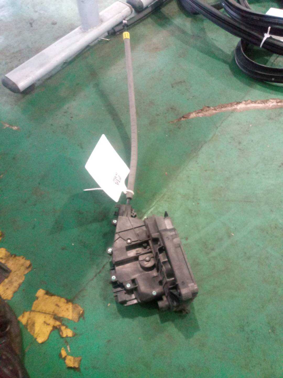A0997207301 Front Door Lock Mechanism, Right