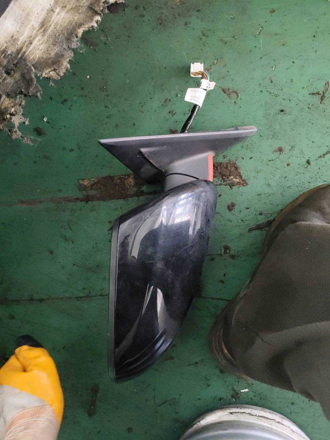 B012552 Rear Right Mirror Assembly