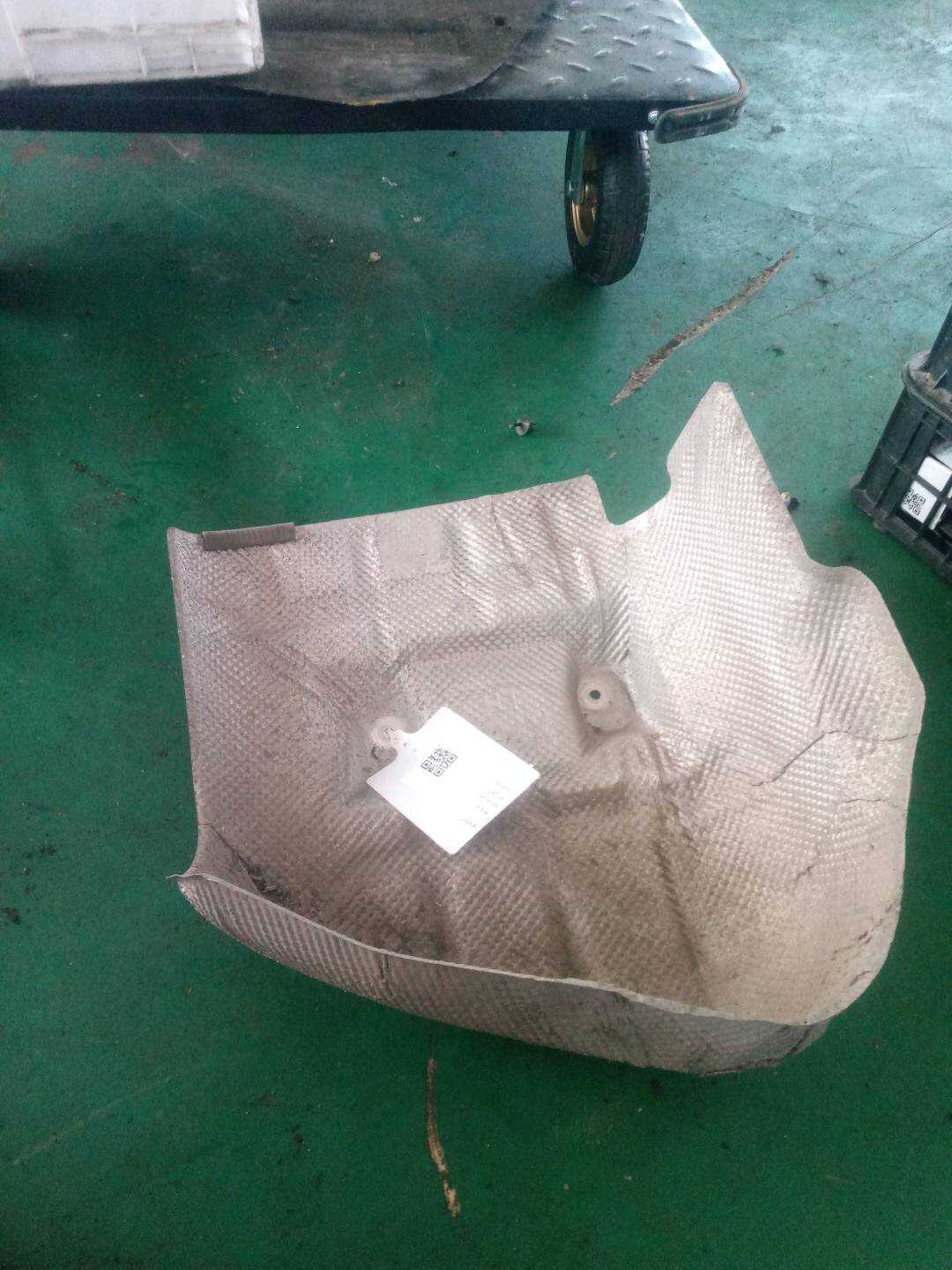 T4A3110 排气管隔热罩（左后）