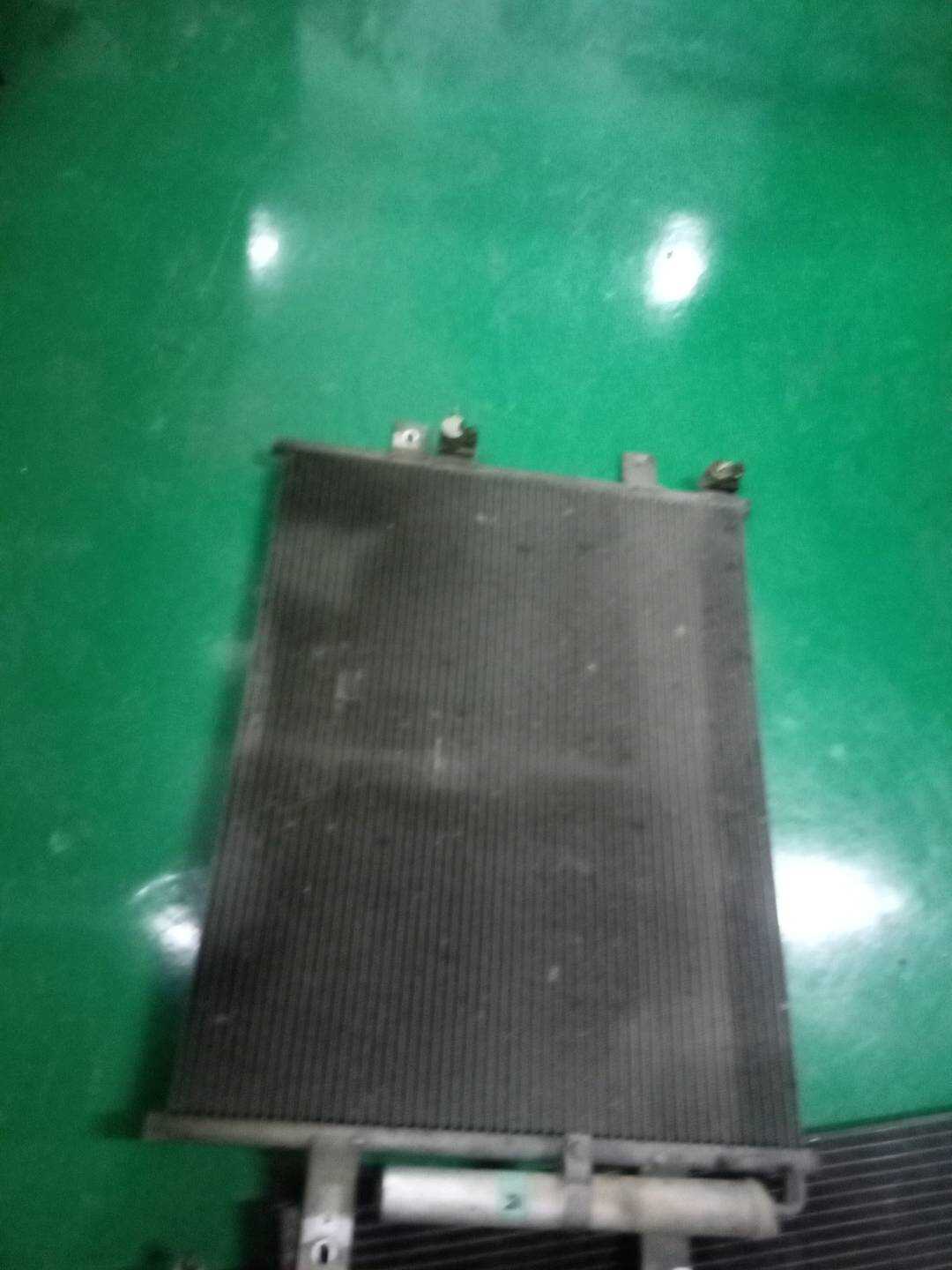 9P219710AB 冷凝器