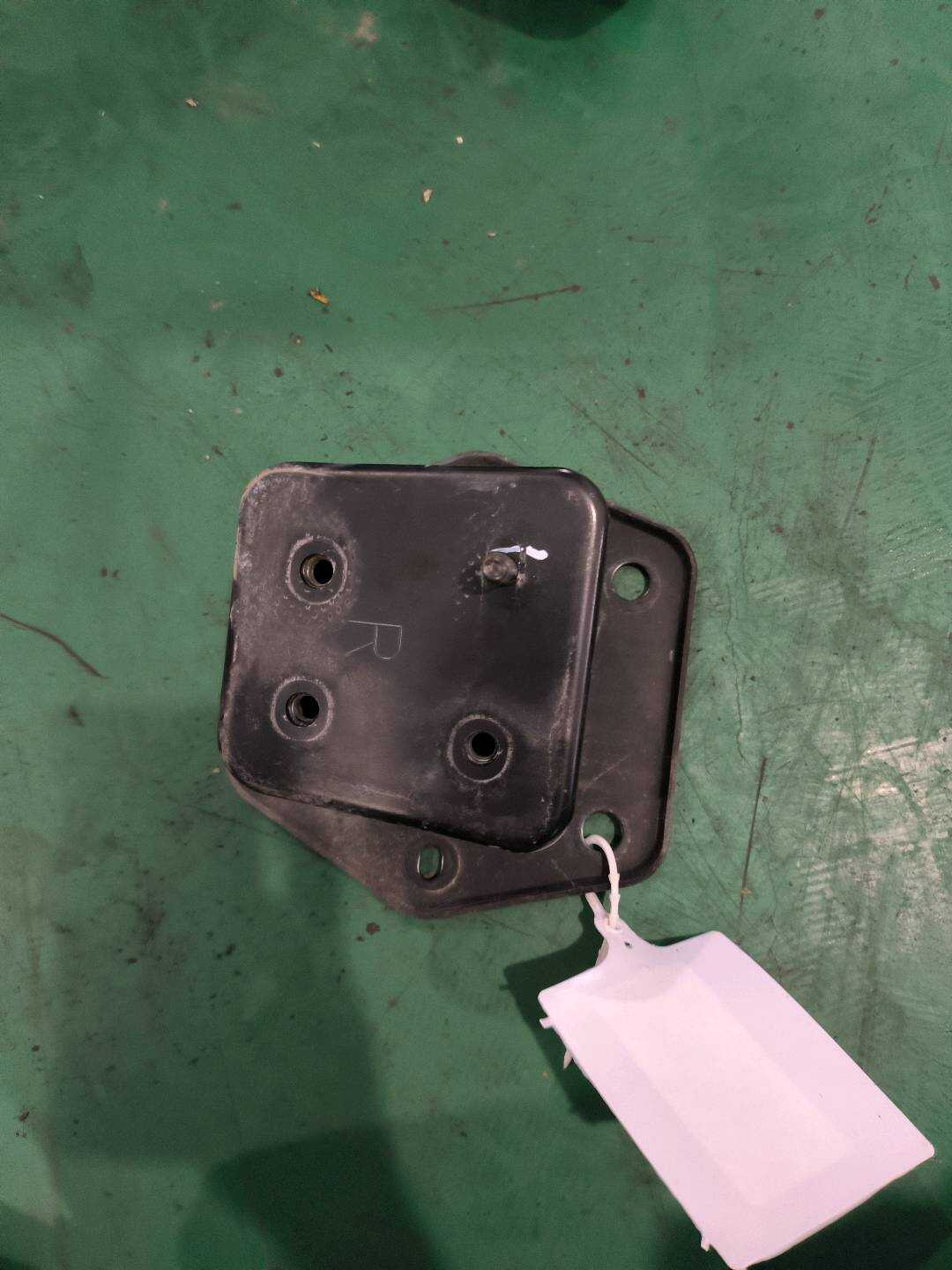 852104GA0A 后保险杠骨架支架(右)